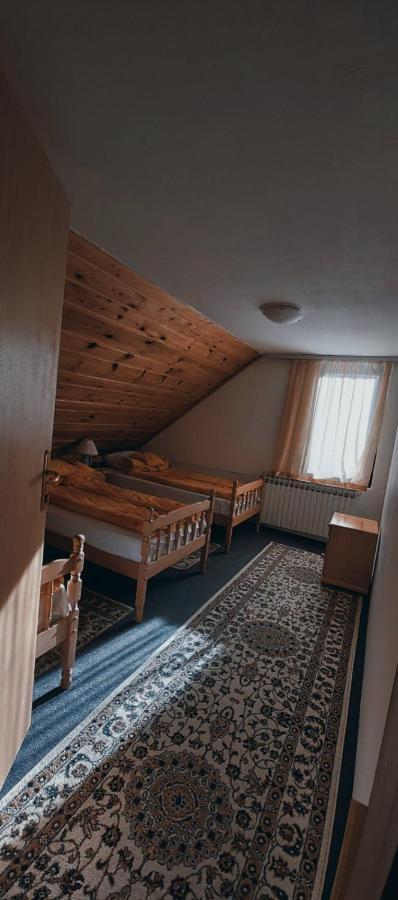 יהורינה Bed And Breakfast Vila Lala מראה חיצוני תמונה