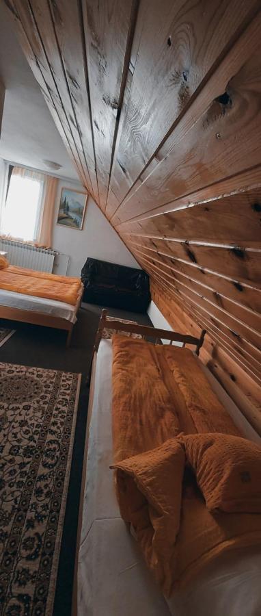 יהורינה Bed And Breakfast Vila Lala מראה חיצוני תמונה